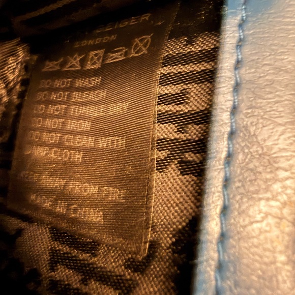 Kurt Geiger London Micro Brixton Quilted Crossbody Bag. - Picture 6 of 9